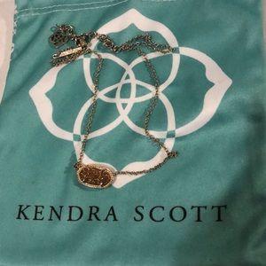 Kendra Scott necklace